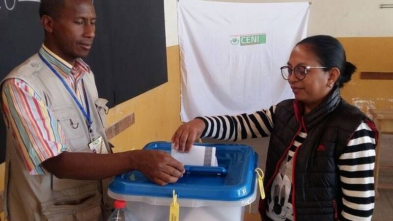 Madagascar : 6 candidats de l'opposition dénoncent le processus électoral - Afrique sur 7