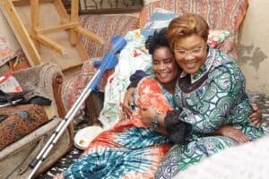 Côte d’Ivoire : La Ministre Belmonde Dogo au secours d’une comédienne ivoirienne