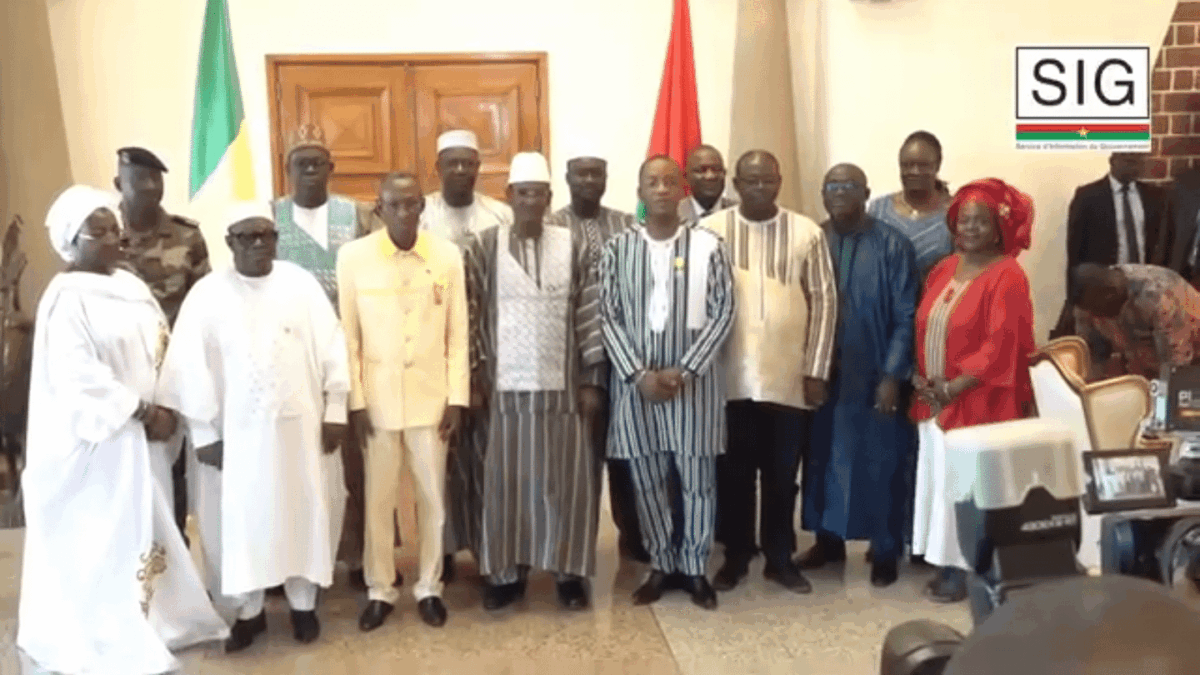 Mali : une délégation de nigérien et burkinabè dépêchée en soutien à Assimi Goïta
