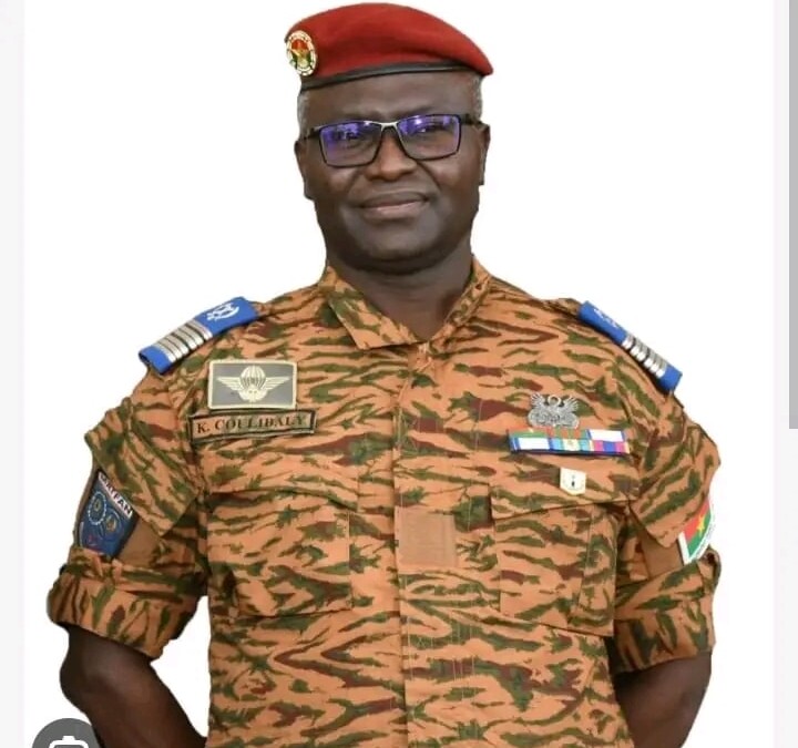 Burkina Faso : une société de confection des tenues militaires créée