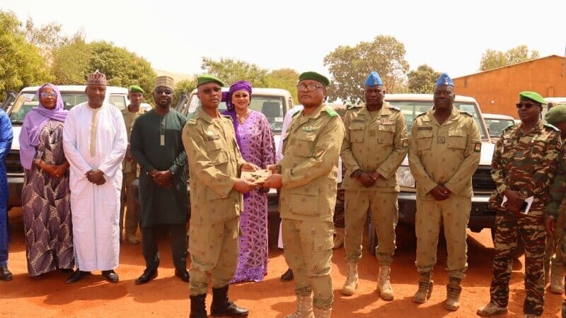 Niger : 160 véhicules remis aux FDS par le Fonds de solidarité