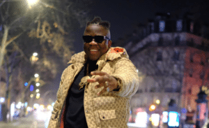 Côte d’Ivoire : Apoutchou National s’excuse après sa sortie sur son absence des artistes décorés