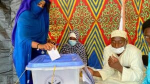 Présidentielle au Tchad : 20 personnes officialisent leur candidature