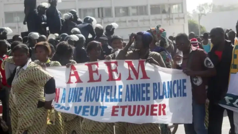 Mali : le gouvernement dissout l'association des élèves et étudiants