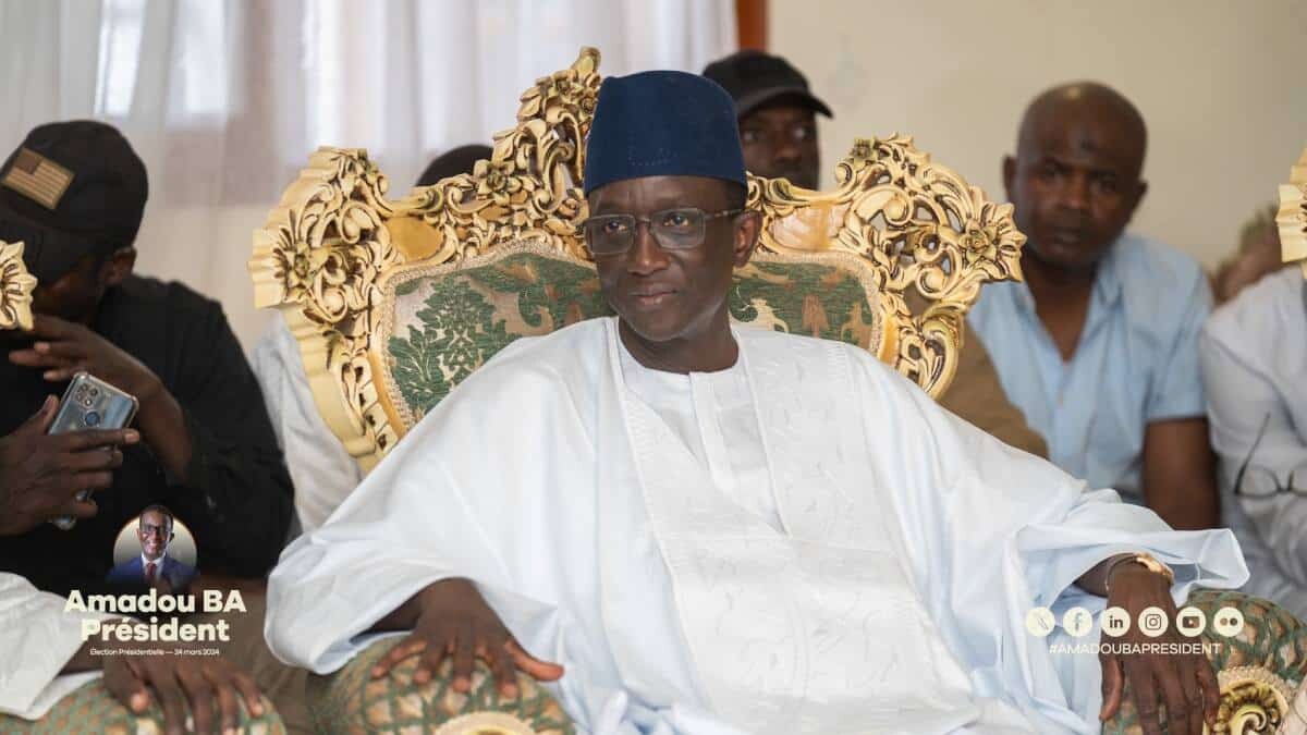Présidentielle au Sénégal : Amadou Ba se voit au second tour, "dans le pire des cas"
