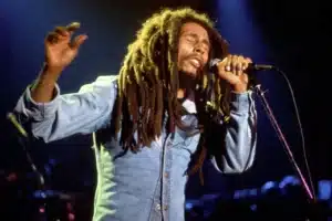 Près de 43 ans après son décès, Bob Marley, toujours en tête des charts
