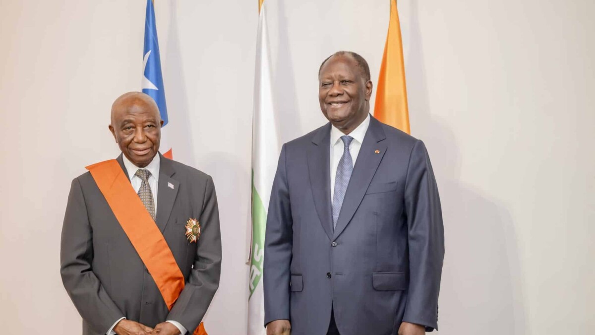 Alassane Ouattara a élévé Joseph Boakai à la dignité de Grand-croix de l'Ordre national de Côte d'Ivoire