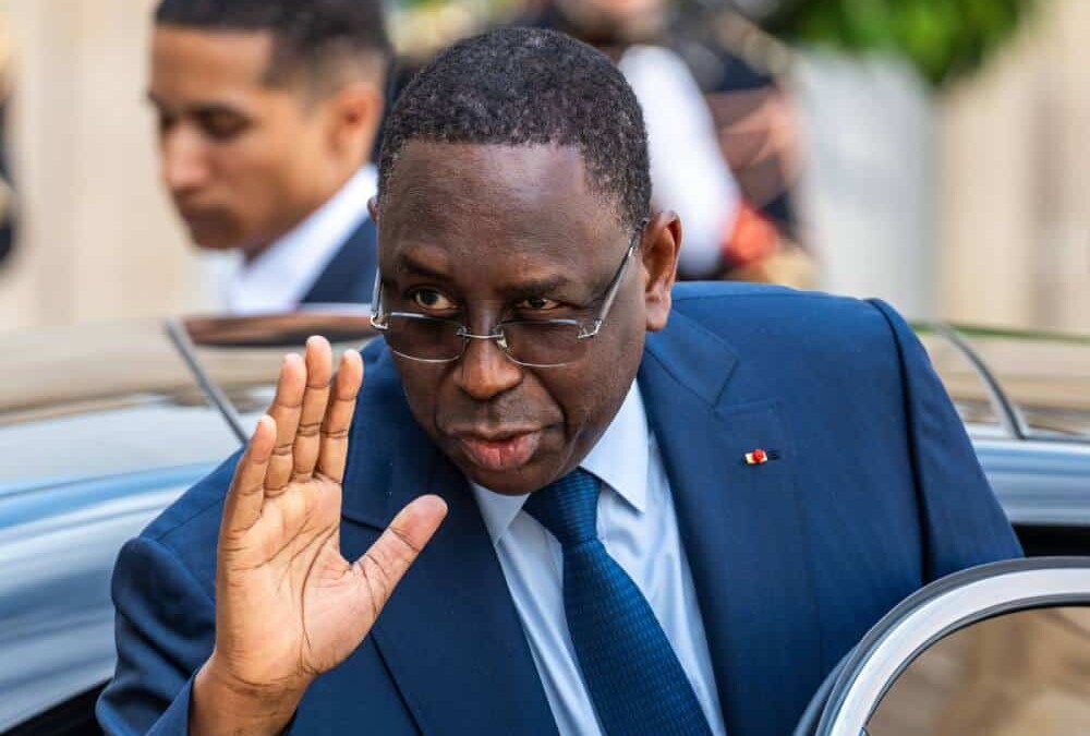 Après le pouvoir, Macky Sall veut déménager du Sénégal