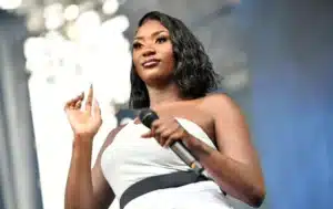 JO de Paris : Aya Nakamura a le soutien d’Emmanuel Macron