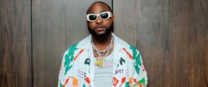 Rumeur d’arrestation de Davido au Kenya : Le chanteur porte plainte contre le média