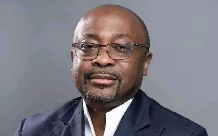 Média : Alain Foka installe sa chaîne de télévision au Togo