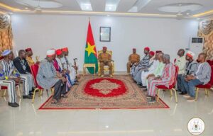 Burkina Faso : Ibrahim Traoré félicité par les chefs coutumiers et religieux pour la lutte antiterroriste