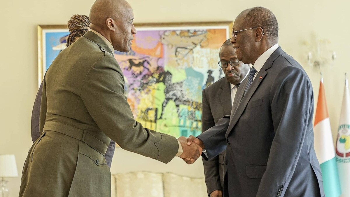 Alassane Ouattara - Général Michael E. Langley (Africom)