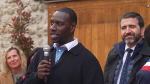 France : Omar Sy honoré à Trappes