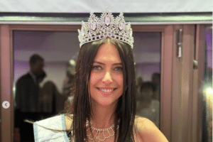 Argentine: Une candidate remporte à 60 ans une élection de Miss Univers