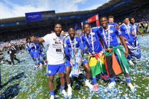 Leicester champion de la 2è division anglaise remonte en Premier League