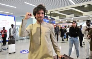 Sénégal : Ousmane Sonko rend un vibrant hommage à son avocat Juan Branco