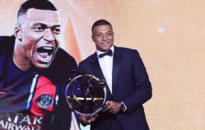 Kylian Mbappé élu meilleur joueur de la Ligue 1