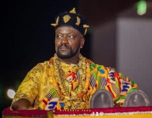 Côte d’Ivoire : Meiway célèbre la naissance de son premier petit-fils