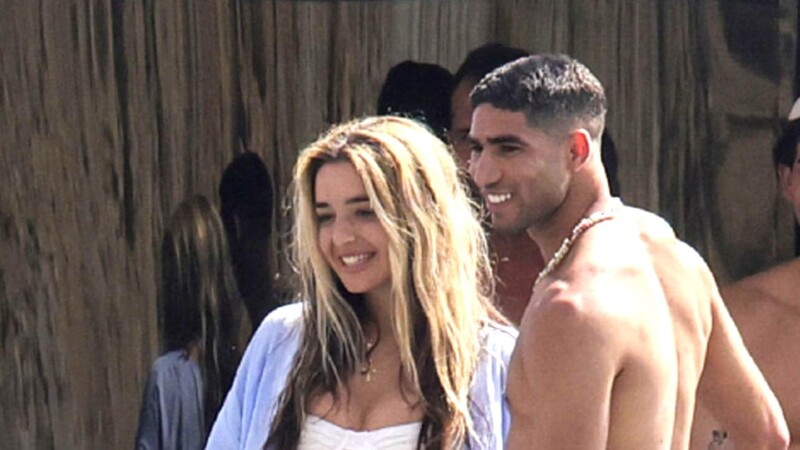 Espagne : Achraf Hakimi en compagnie d’une belle fille sur un yacht enflamme la toile