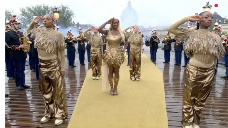 France : Aya Nakamura explose les plateformes de streaming après sa prestation à la cérémonie d’ouverture des JO de Paris