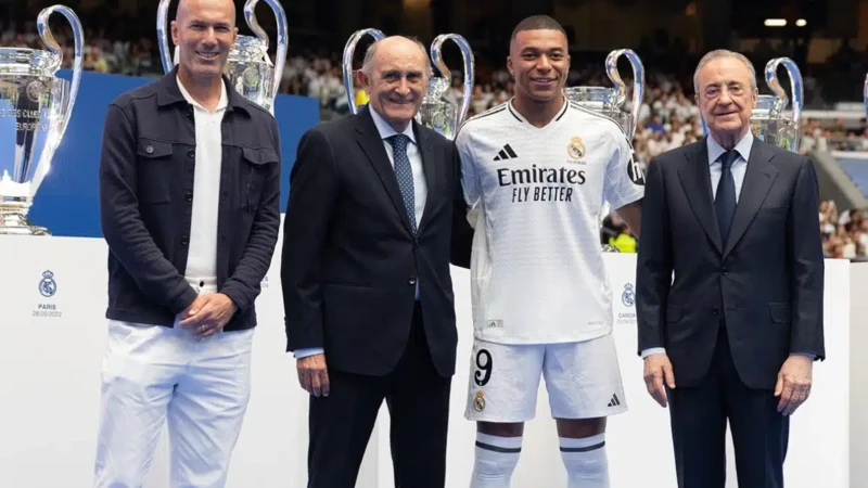 Real Madrid : présentation en grande pompe pour Kylian Mbappé