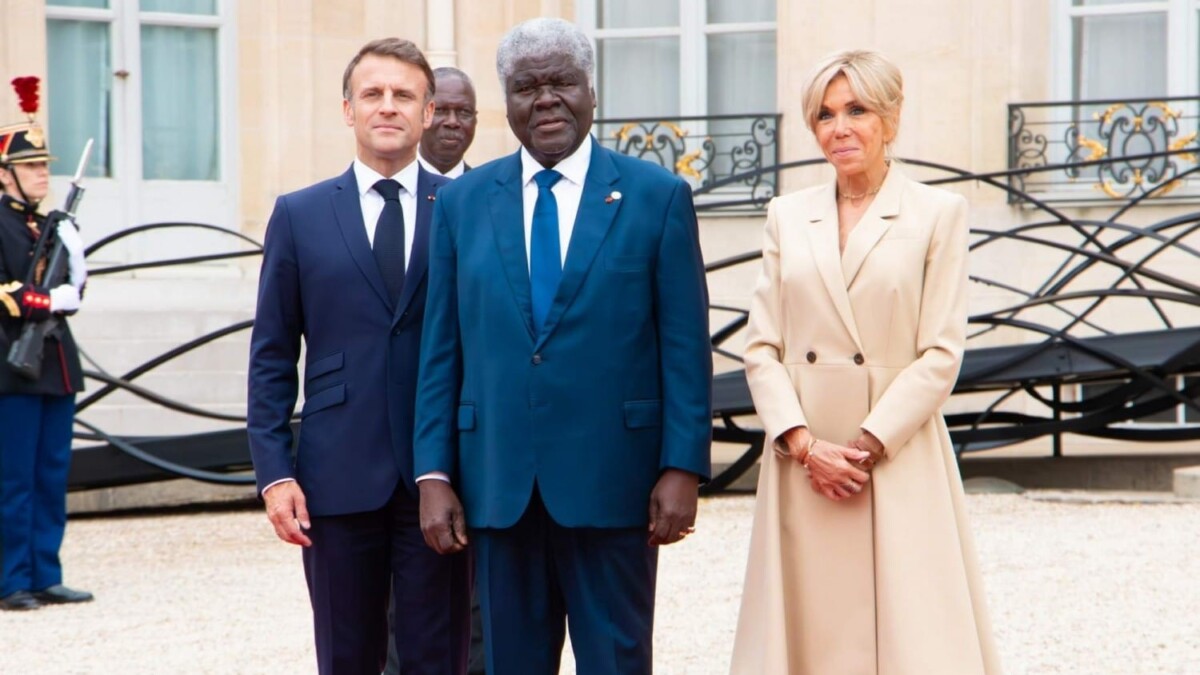 JO 2024 : une rencontre entre PM ivoirien Robert Beugré Mambé et Emmanuel Macron