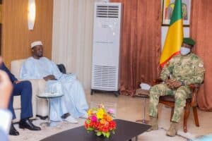 Ousmane Sonko fait une promesse à Assimi Goïta