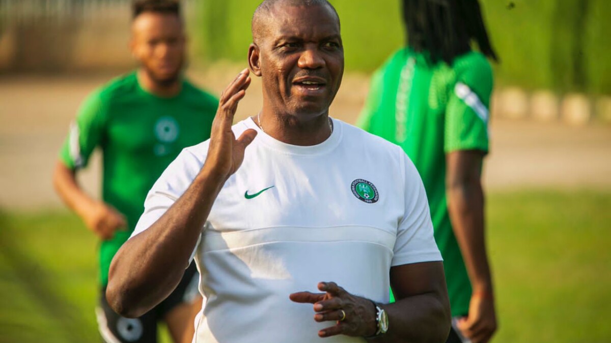 Eguavoen va diriger les Super Eagles après la démission de Labbadia