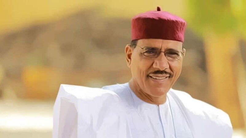 Niger : une tribune appelle à la libération de Mohamed Bazoum