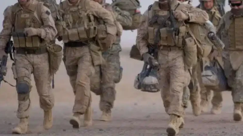 La France veut fermer ses bases militaires dans 3 autres pays d'Afrique