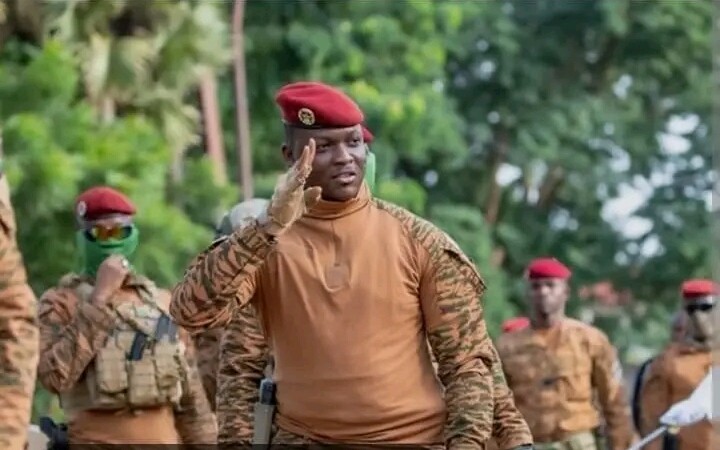 Burkina Faso : Ibrahim Traoré veut doter de l'armée, des équipements de dernière génération