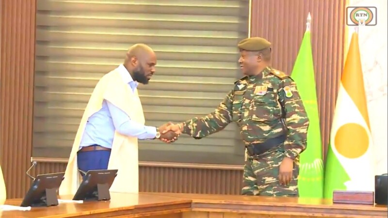 Bénin : mandat d'arrêt contre Kemi Seba, Conseiller spécial de Tiani