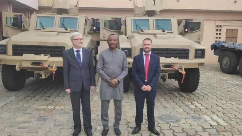 Bénin : la police réceptionne 02 véhicules blindés MK7