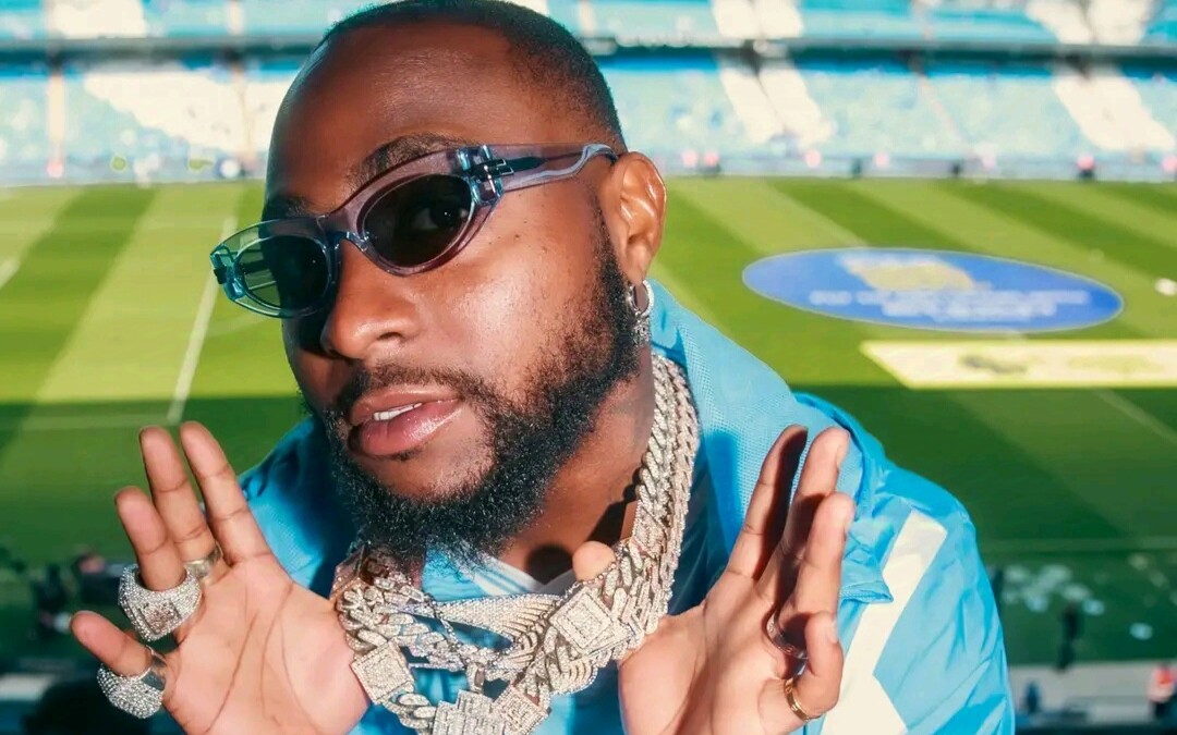 Davido à l'Etihad Stadium de Manchester City