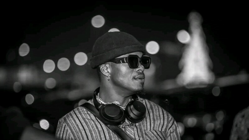 Debordo Leekunfa lors de son arrivée à Cotonou pour le show Celtis décembre 2024