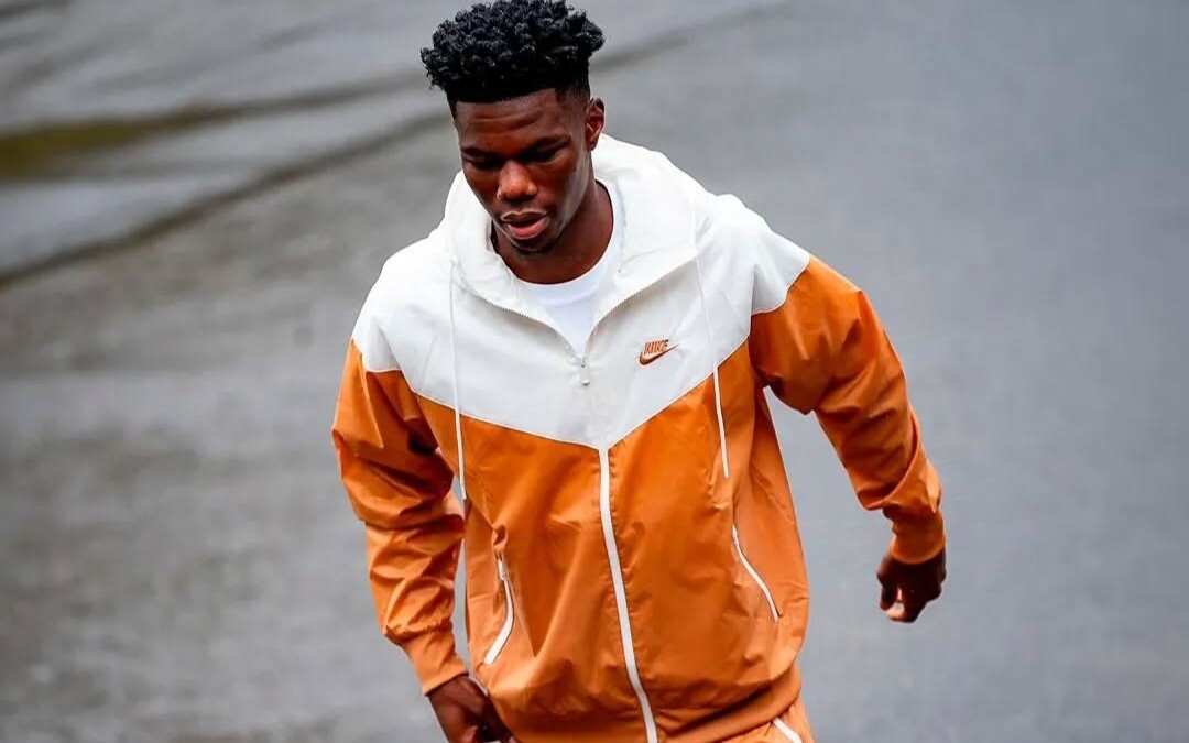 L'arrivée d'Aurélien Tchouaméni à Clairefontaine pour le rassemblement des Bleus