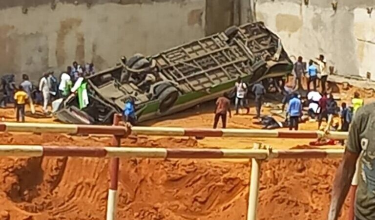 Côte d'Ivoire : un mort et 16 blessés dans la chute d'un bus