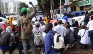 Guinée : une manifestation des enseignants dégénère à Conakry