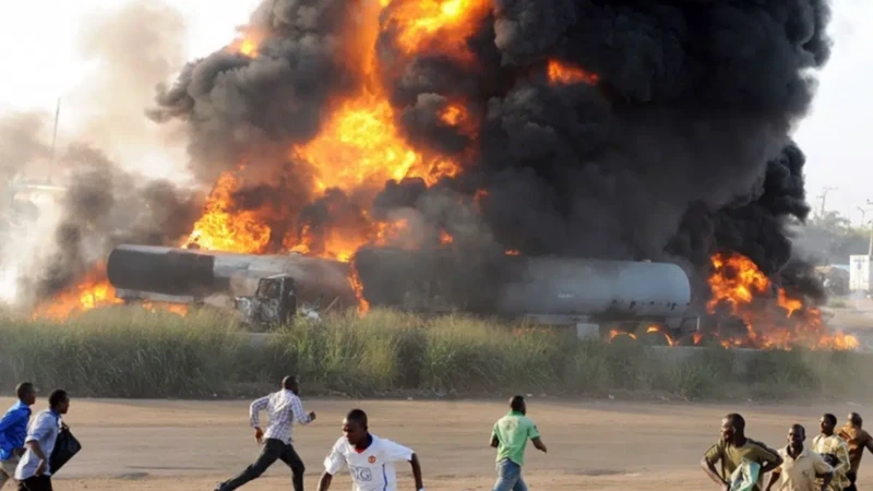 Nigeria : une nouvelle explosion d'un camion-citerne fait au moins 70 morts