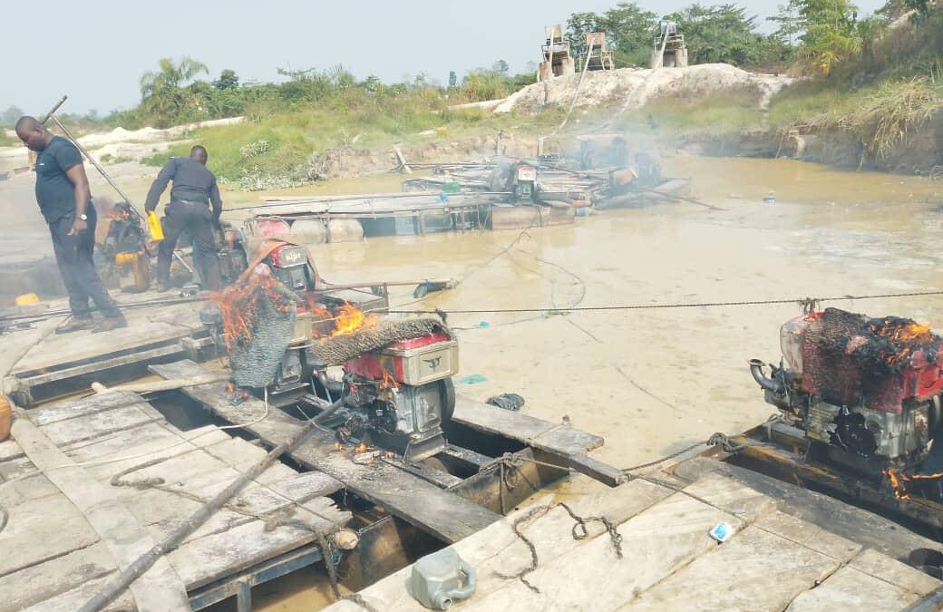 Côte d'Ivoire : des équipements d'orpaillage illégal saisis et détruits à Kétésso