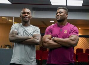 Israel Adesanya et Francis Ngannou