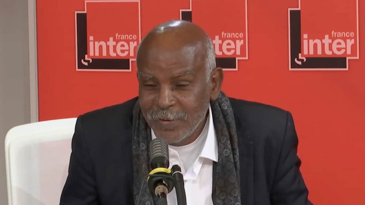 l'écrivain mauritanien Mbarek Ould Beyrouk