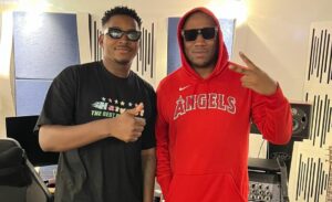 Mokobé en studio avec Tam Sir