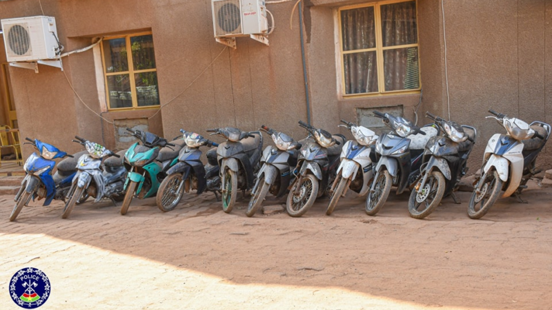 Burkina Faso : la police rend des motos volées aux propriétaires