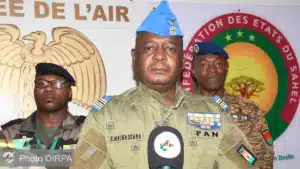 L'AES unit ses forces aériennes contre toutes menaces