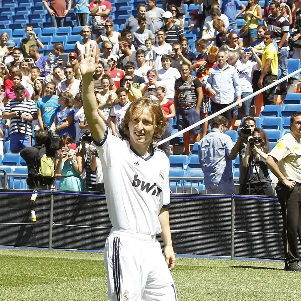 Real Madrid : Le message émouvant de Luka Modric 3 499602624 18513550699007234 8603426909093834850 n