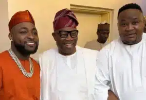 Davido, Cubana Chief Priest et le président du Sénat, Godswill Akpabio