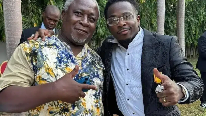 Didi B et son père