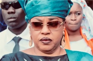 Sénégal : l’ex-ministre Ndeye Saly Diop échappe au mandat de dépôt